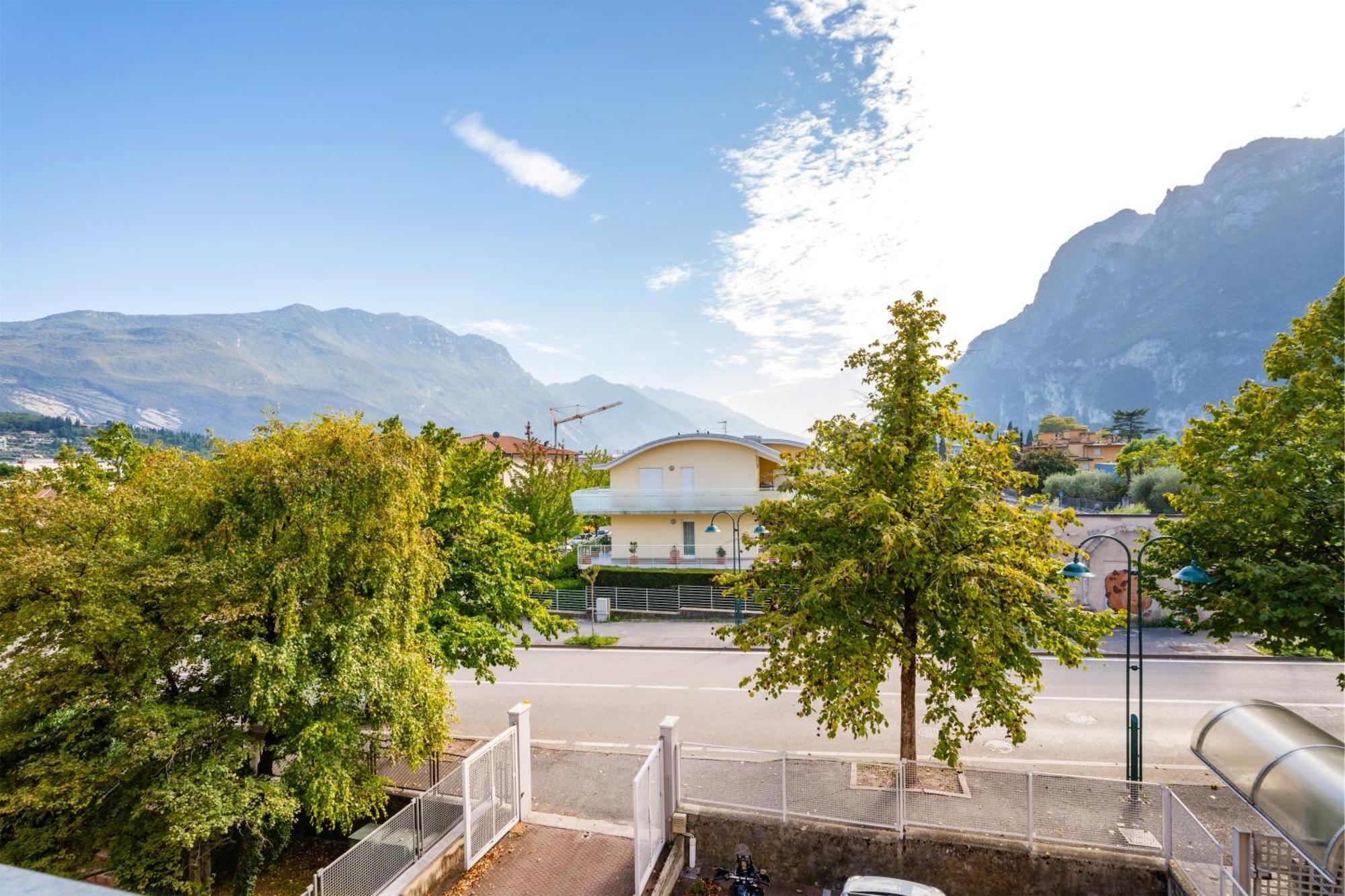 Be & Being - Milena Apartment Riva del Garda Exterior photo