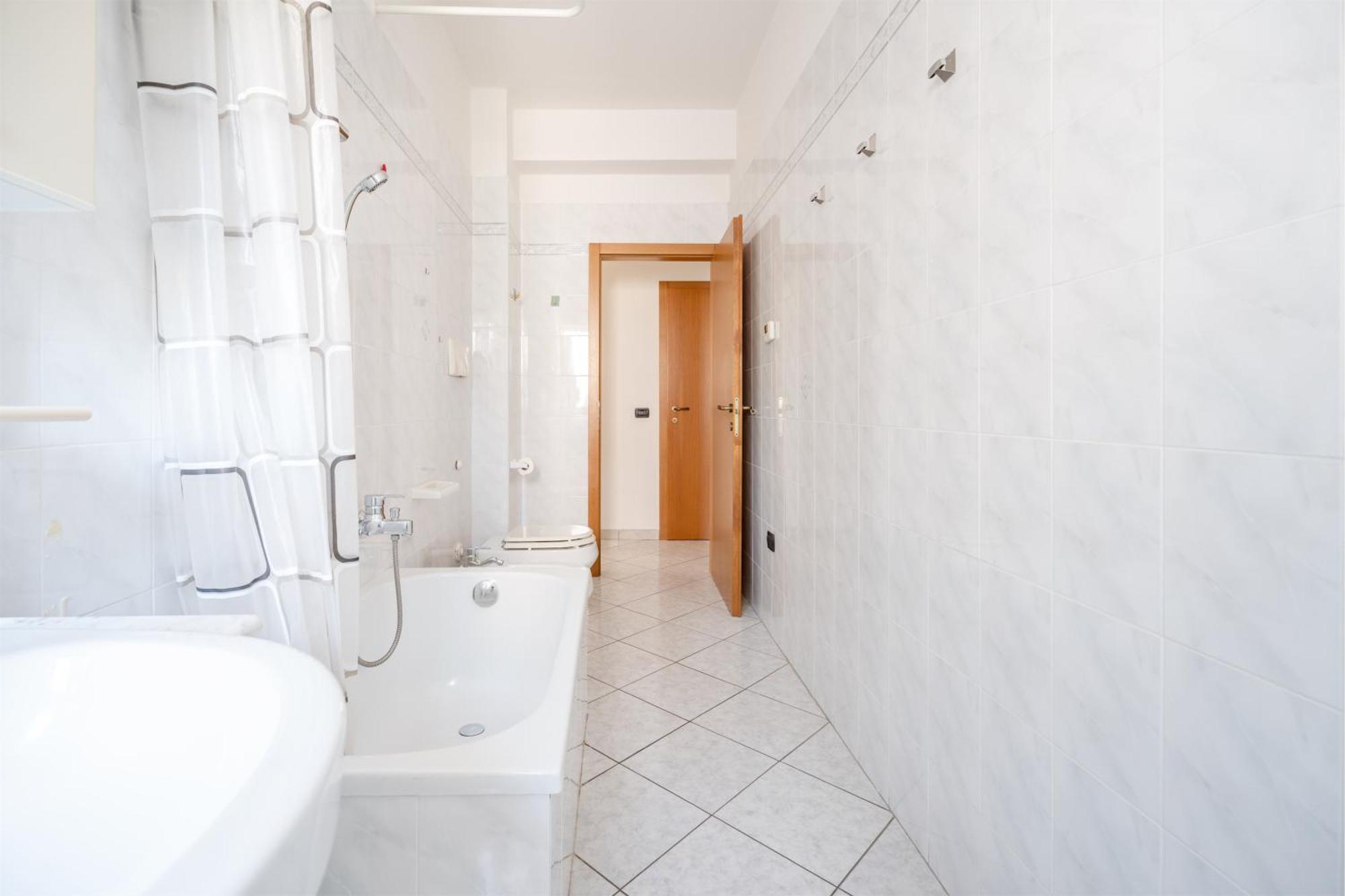 Be & Being - Milena Apartment Riva del Garda Exterior photo